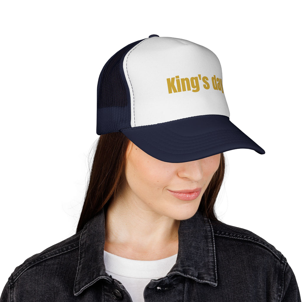 King's Day Trucker Cap – Gold Text Mesh Baseball Hat